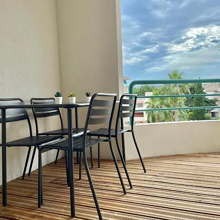 Cesaree Port Avec Piscine Apartment *