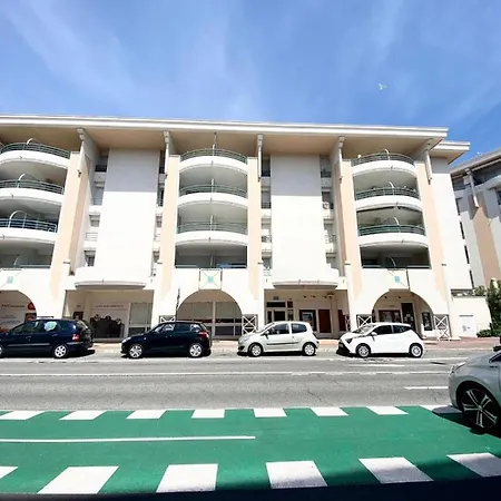 Cesaree Port Avec Piscine Apartment *